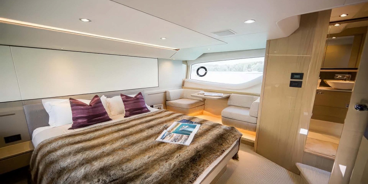 Аренда яхты Princess F55 Risa на Пхукете